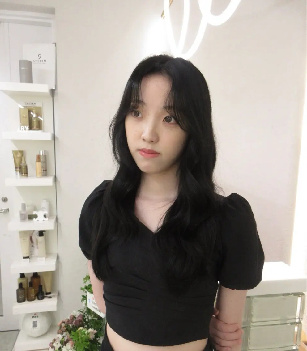 カラー ヘアカラー もね 百音のヘアスタイル