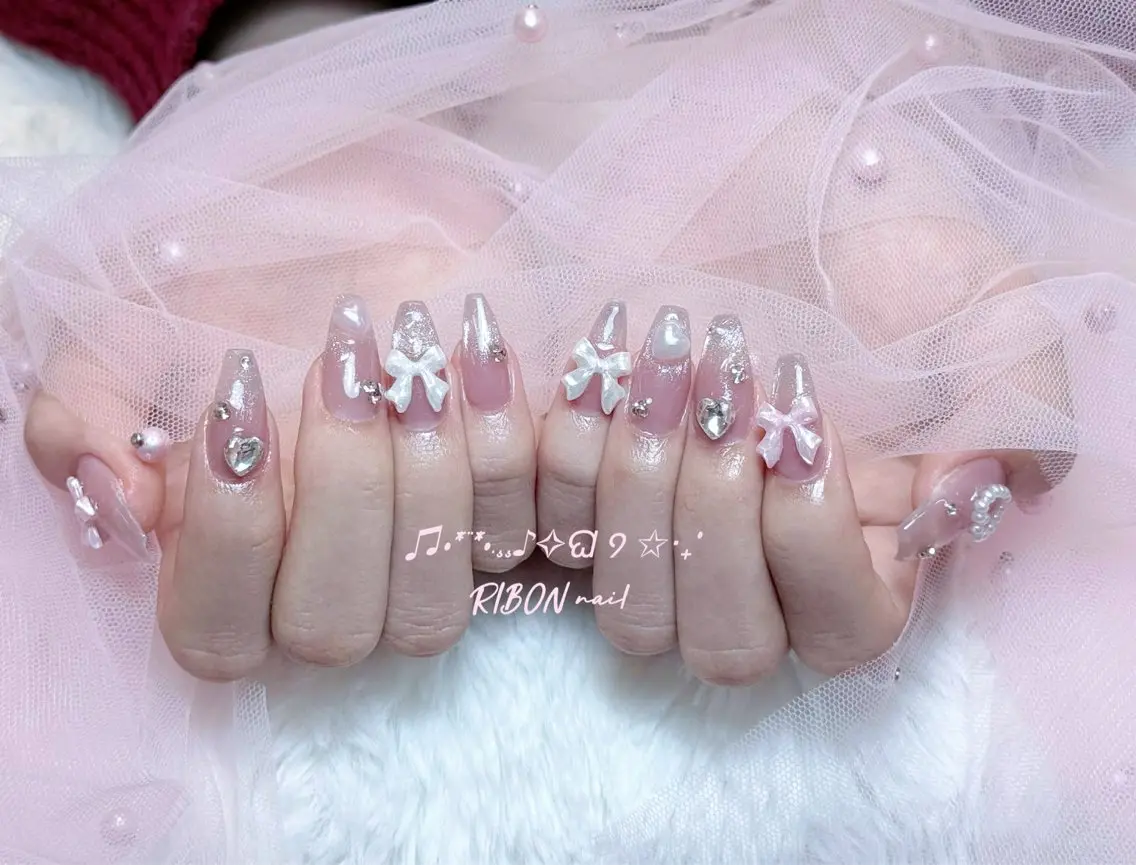 ネイル チークネイル 長さ出し フレンチネイル ジェルネイル グラデーション RIBON nail 高田馬場のネイルデザイン