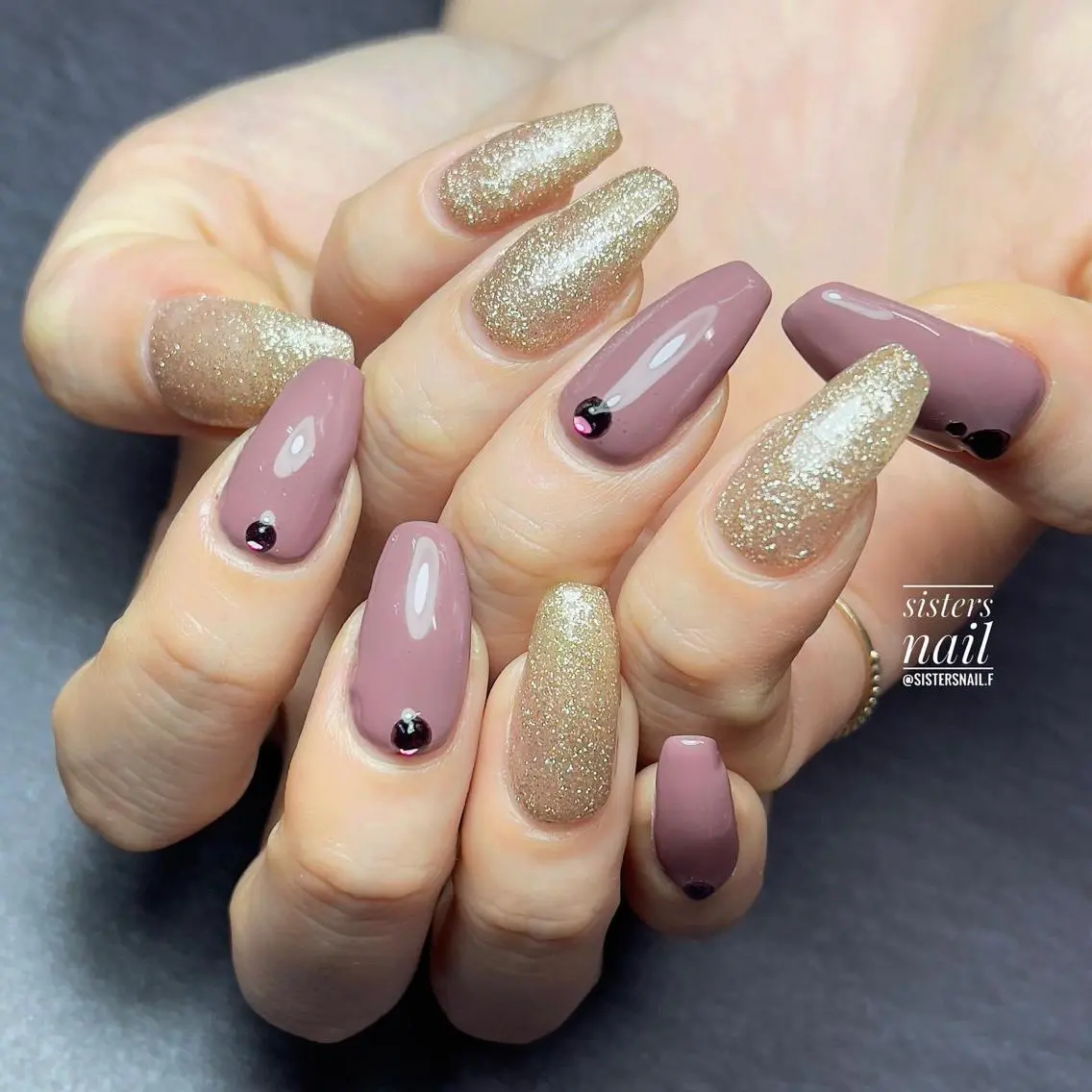 ネイル アートネイル キラキラネイル ラメ(グリッター) オフィスネイル シンプルネイル sisters nail.fのネイルデザイン