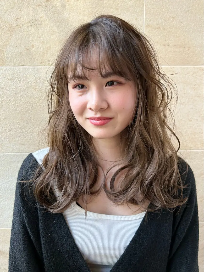 カラー 髙橋 采来のヘアスタイル