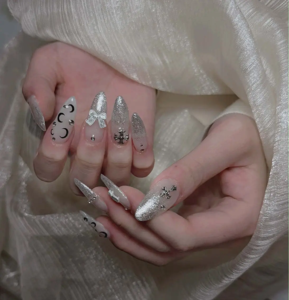 ネイル ハンドネイル Mira Nail Studioのネイルデザイン