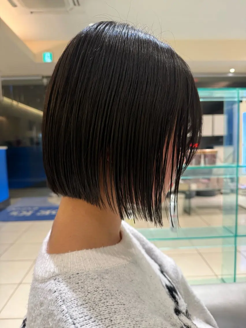 ショート カット 松下仁美 /ボブ顔周りレイヤーのヘアスタイル