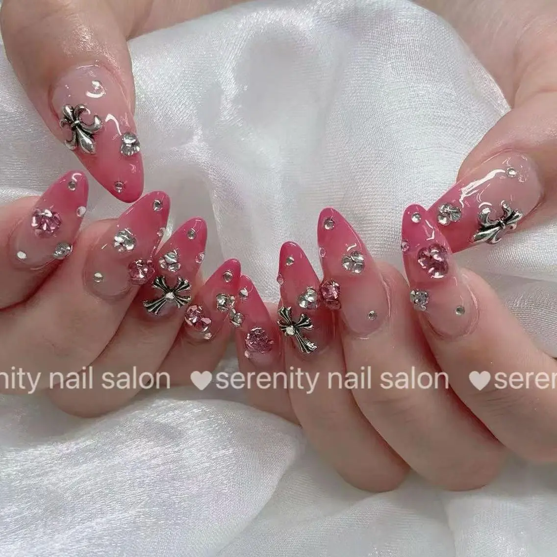 ネイル 長さ出し 持ち込み ワンホンネイル ハンドネイル ハンドケア NailTips池袋 🥰佳のネイルデザイン
