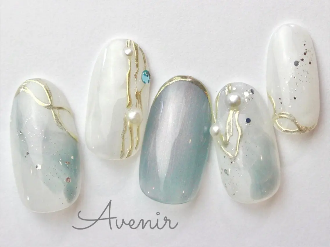 ネイル ハンドネイル Avenir 表参道 nail&eye予約のネイルデザイン