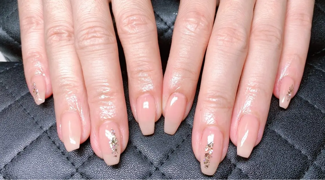 ネイル 長さ出し フットネイル ジェルネイル 韓国ネイル マグネットネイル ハンドネイル Kalmia Nailのネイルデザイン