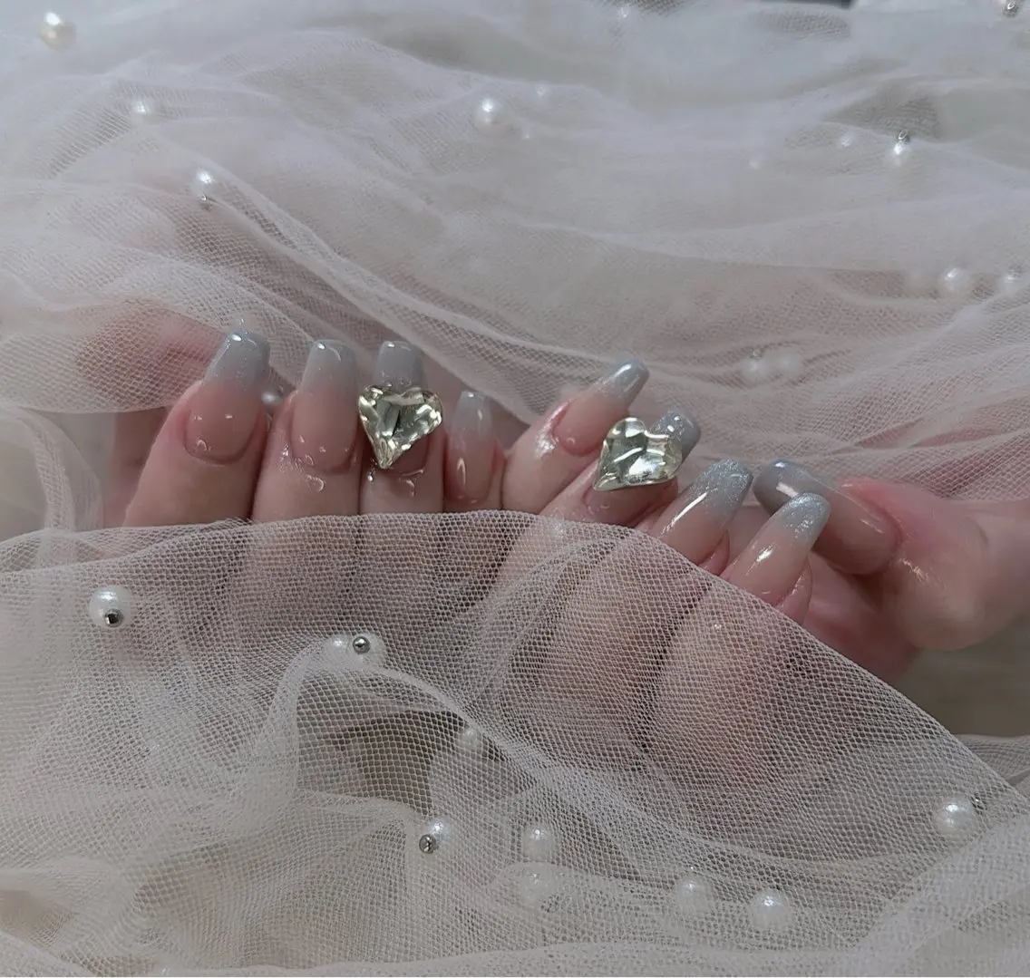ネイル Minéa nailのネイルデザイン