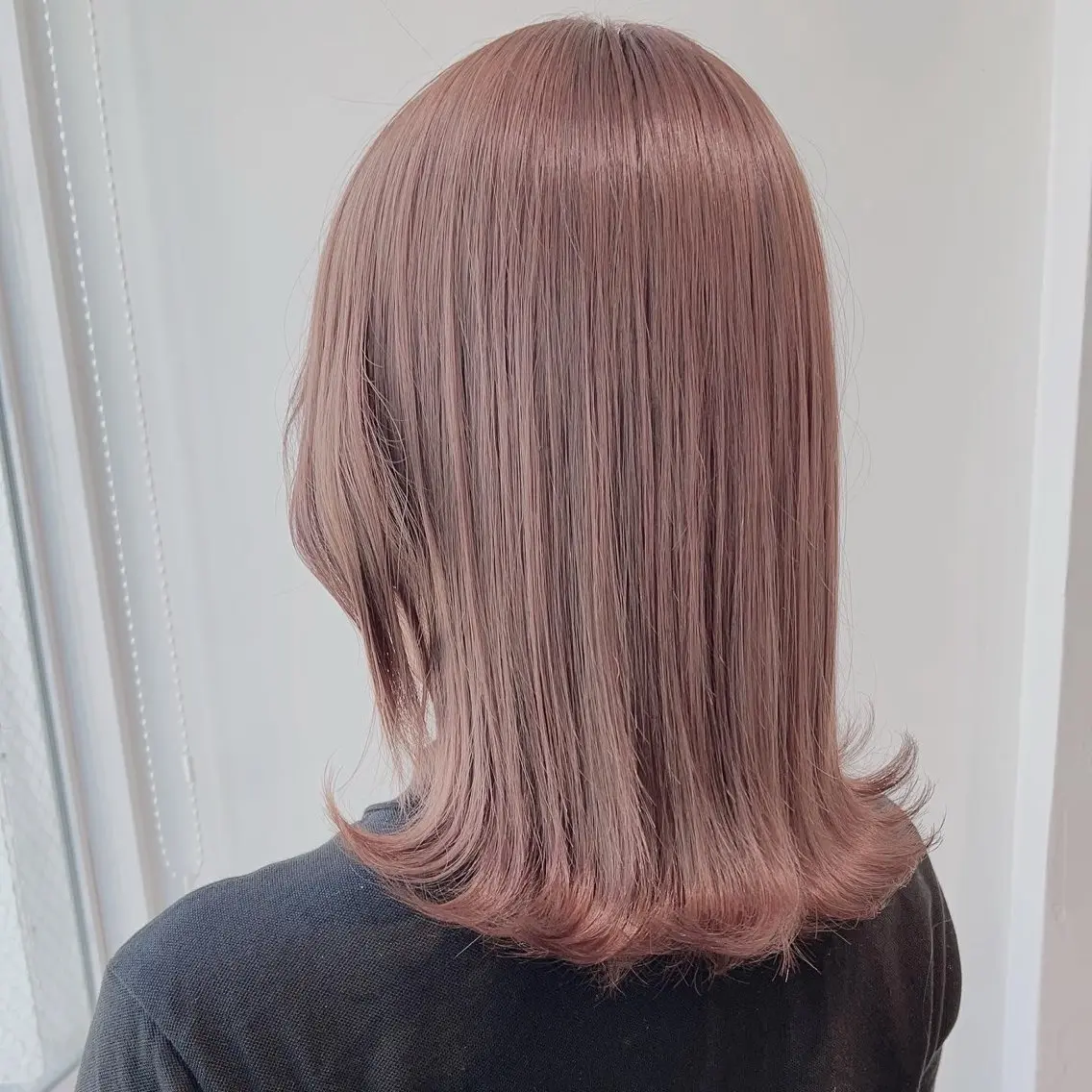 セミロング カラー ヘアカラー トリートメント 𓏸レイヤー髪質改善 透けカラーカノン🫧のヘアスタイル