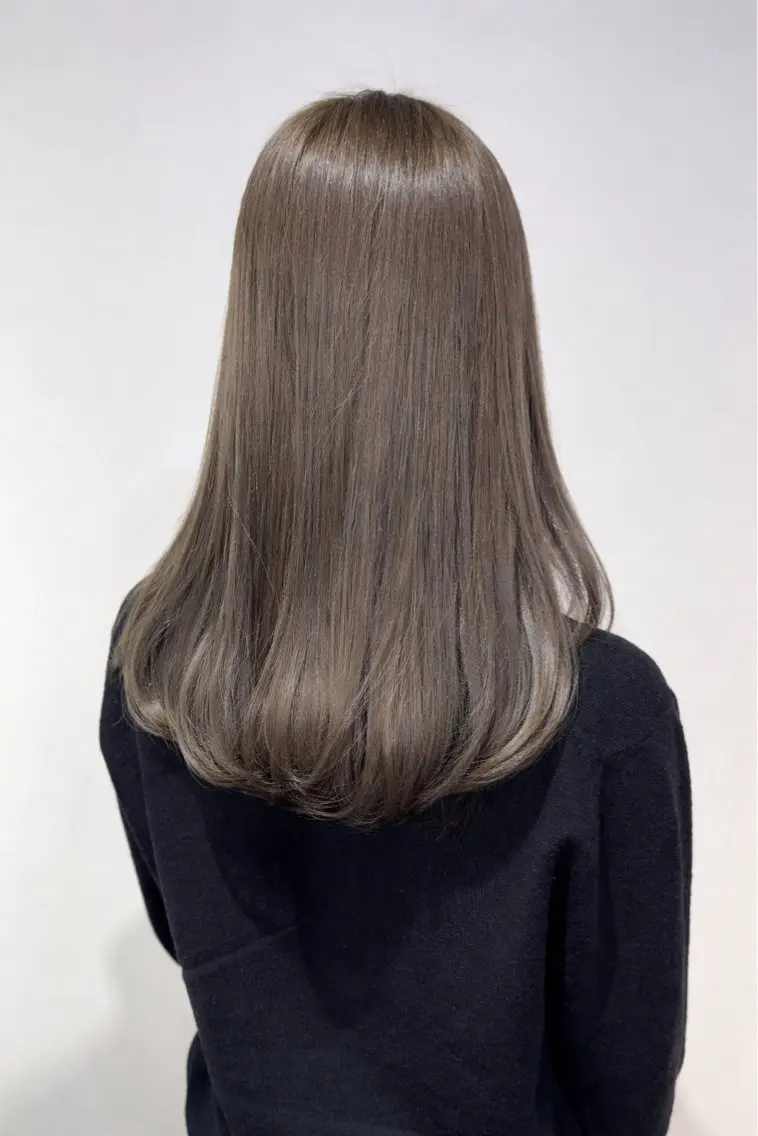 ロング マエザワ リュウのヘアスタイル