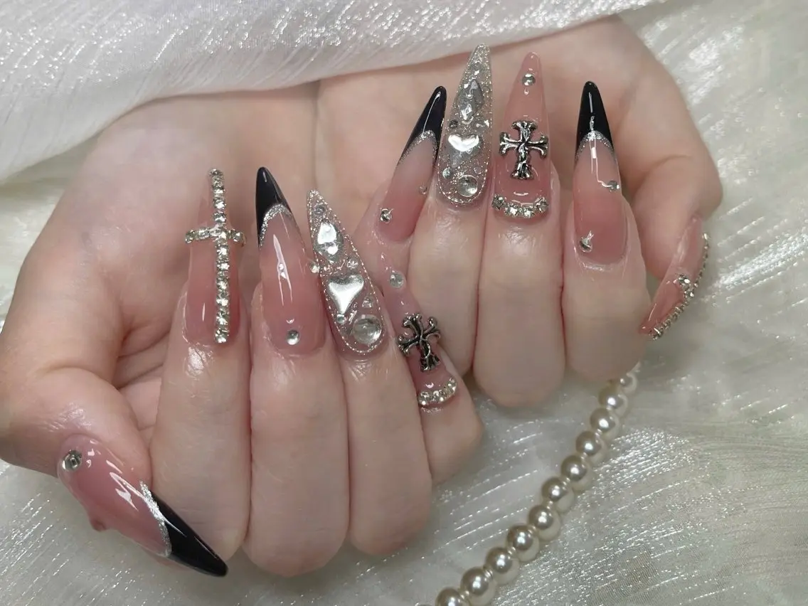 ネイル 長さ出し フットネイル ジェルネイル 韓国ネイル マグネットネイル ハンドネイル YMT. NailStudioのネイルデザイン