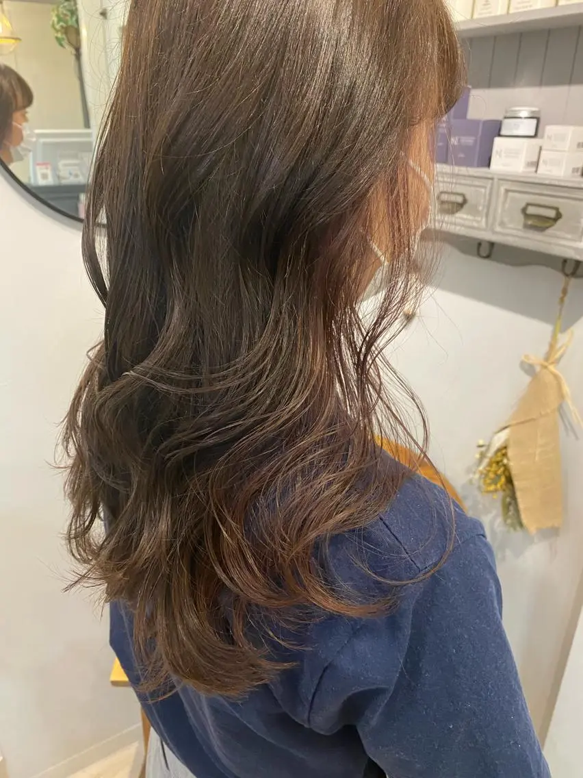 《⭐️人気NO.3 / 30%off⭐️》カット+イヤリングカラー+極上トリートメントの写真