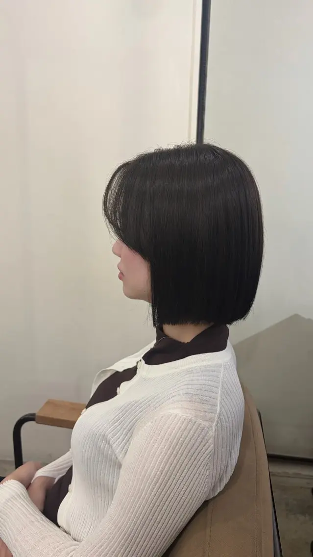 ミディアム アッシュ ヘアカラー tranq nacoのヘアスタイル