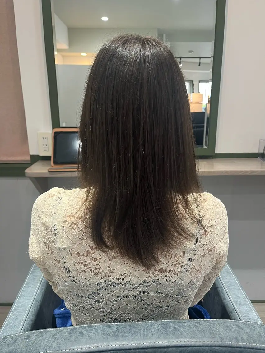セミロング カラー 宇良 祥子のヘアスタイル