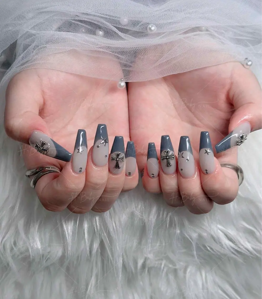 ネイル フレンチネイル ジェルネイル ガラスフレンチ ハロウィン ハート ハンドネイル H.baby Nail Salonのネイルデザイン