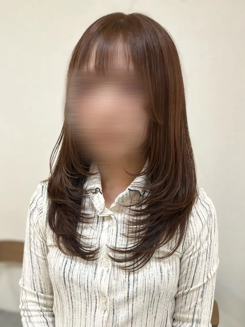セミロング BELLE by revo 山口 か乃のヘアスタイル
