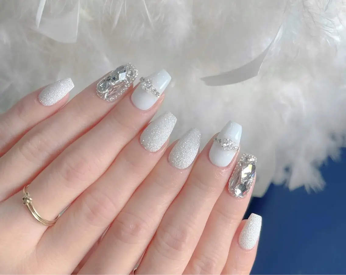 ネイル フレンチネイル ジェルネイル ガラスフレンチ ハロウィン 韓国ネイル H.baby Nail Salonのネイルデザイン