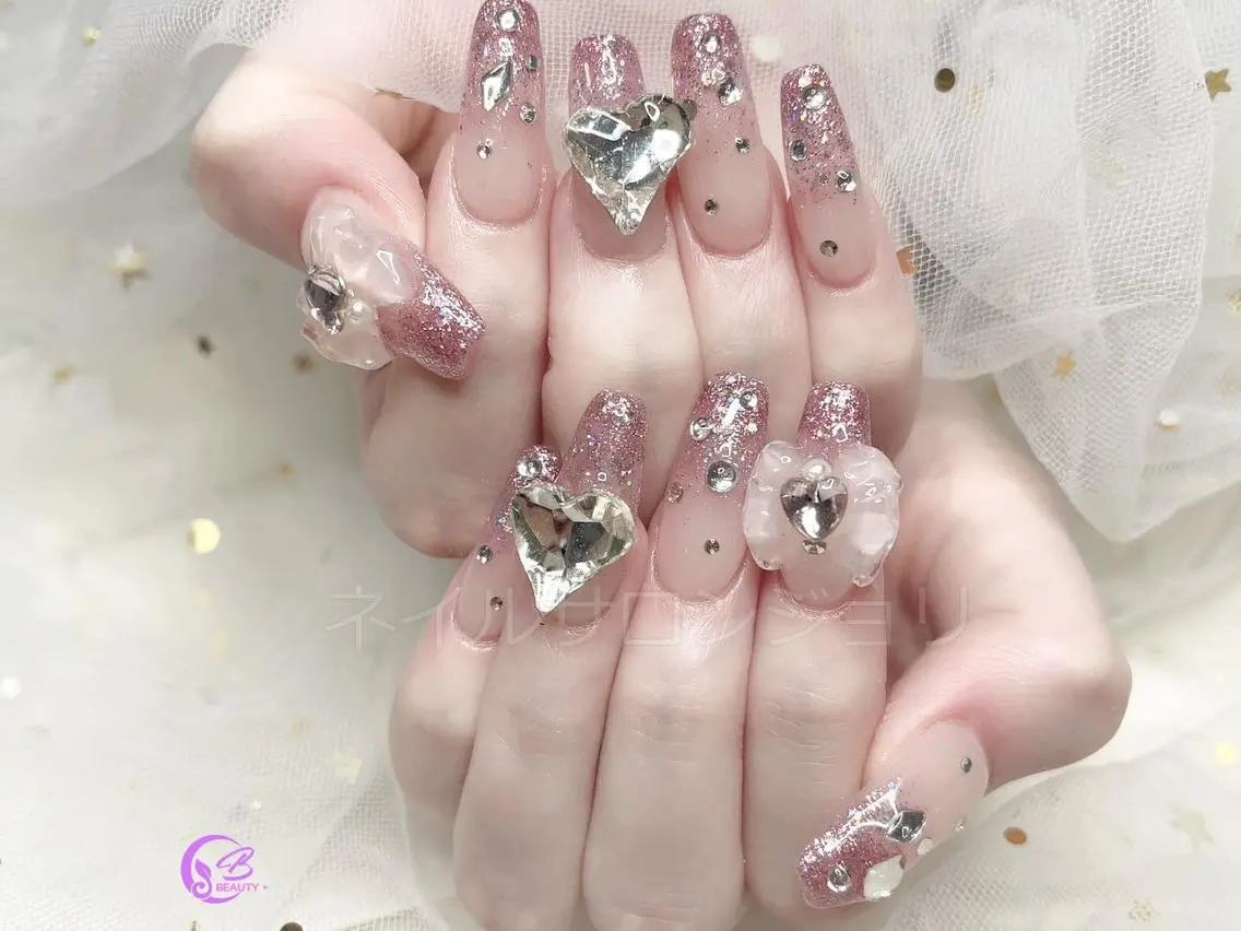 ネイル ジョリ En 💞🦋のネイルデザイン