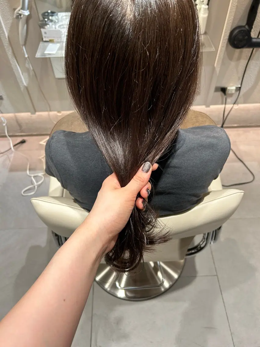 ミディアム カラー ブリーチ 透明感カラー ダブルカラー グレージュ ブリーチなしカラー ヘアカラー 艶感/ナチュラル 🌿マアヤのヘアスタイル