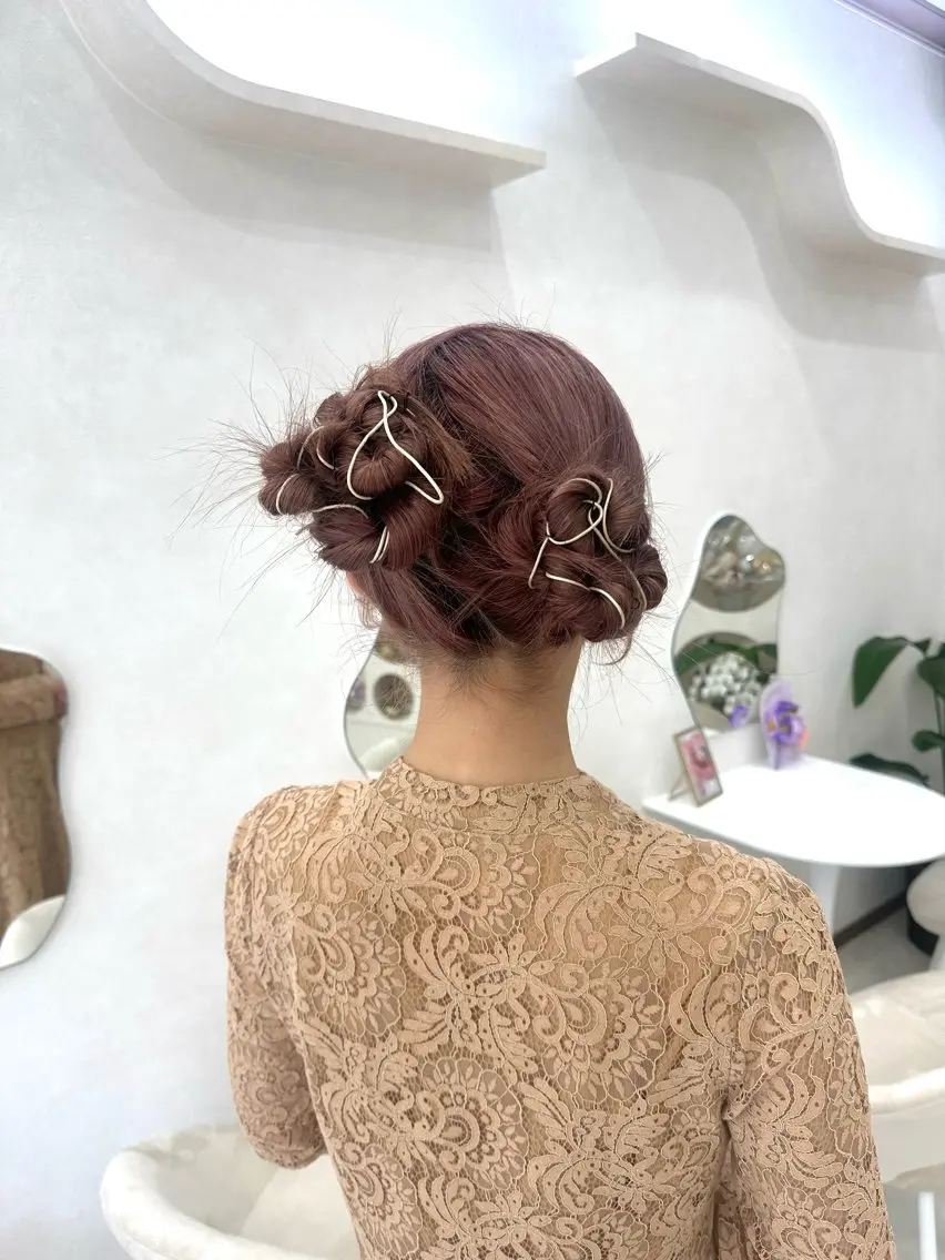 セミロング ヘアアレンジ ヘアセット アッシュカラーやアレ ンジ得意🌿RIKOのヘアスタイル