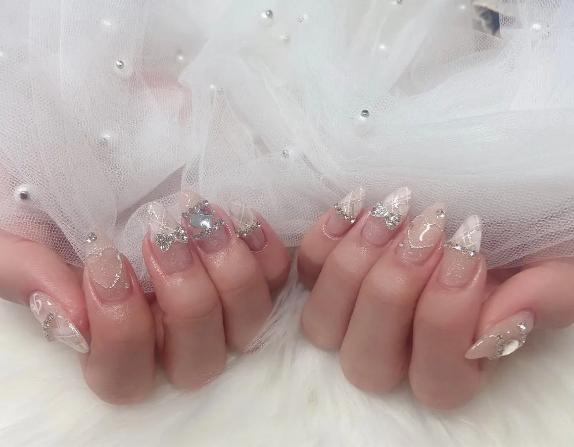 ネイル ハンドネイル ＆ME アンドミーのネイルデザイン