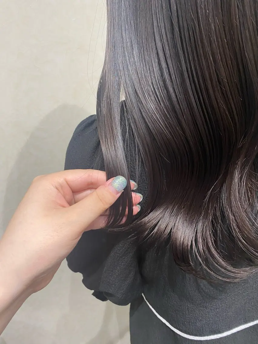 ロング カラー 透明感カラー イルミナカラー ラベンダーカラー オリーブカラー 縮毛矯正 N°jemica 🫧REIKA🫧のヘアスタイル