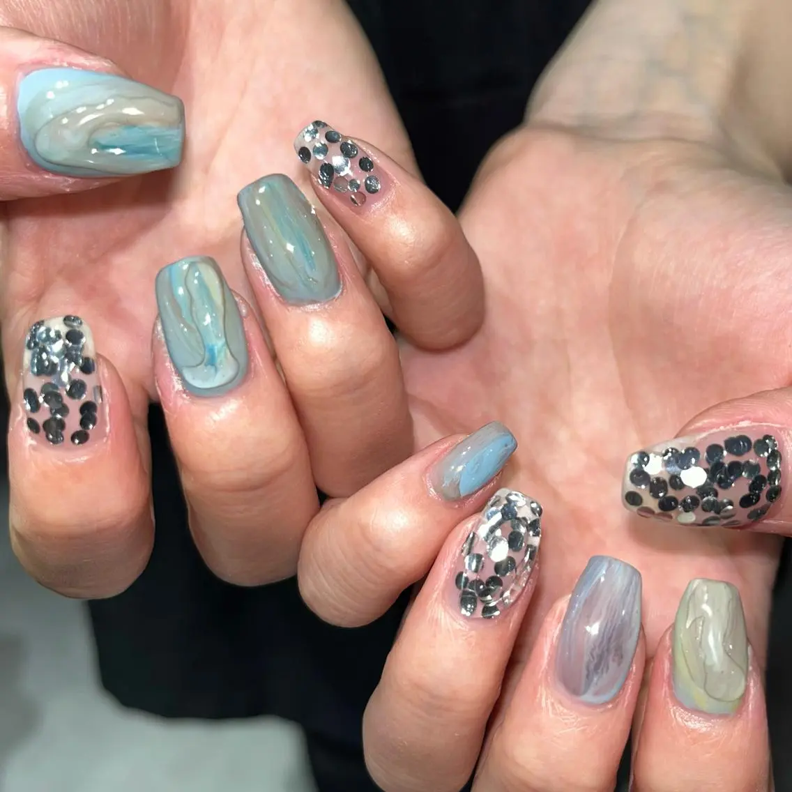 ネイル ハンドネイル フットネイル 🪐富島彩夏 /海外nail🪐のネイルデザイン