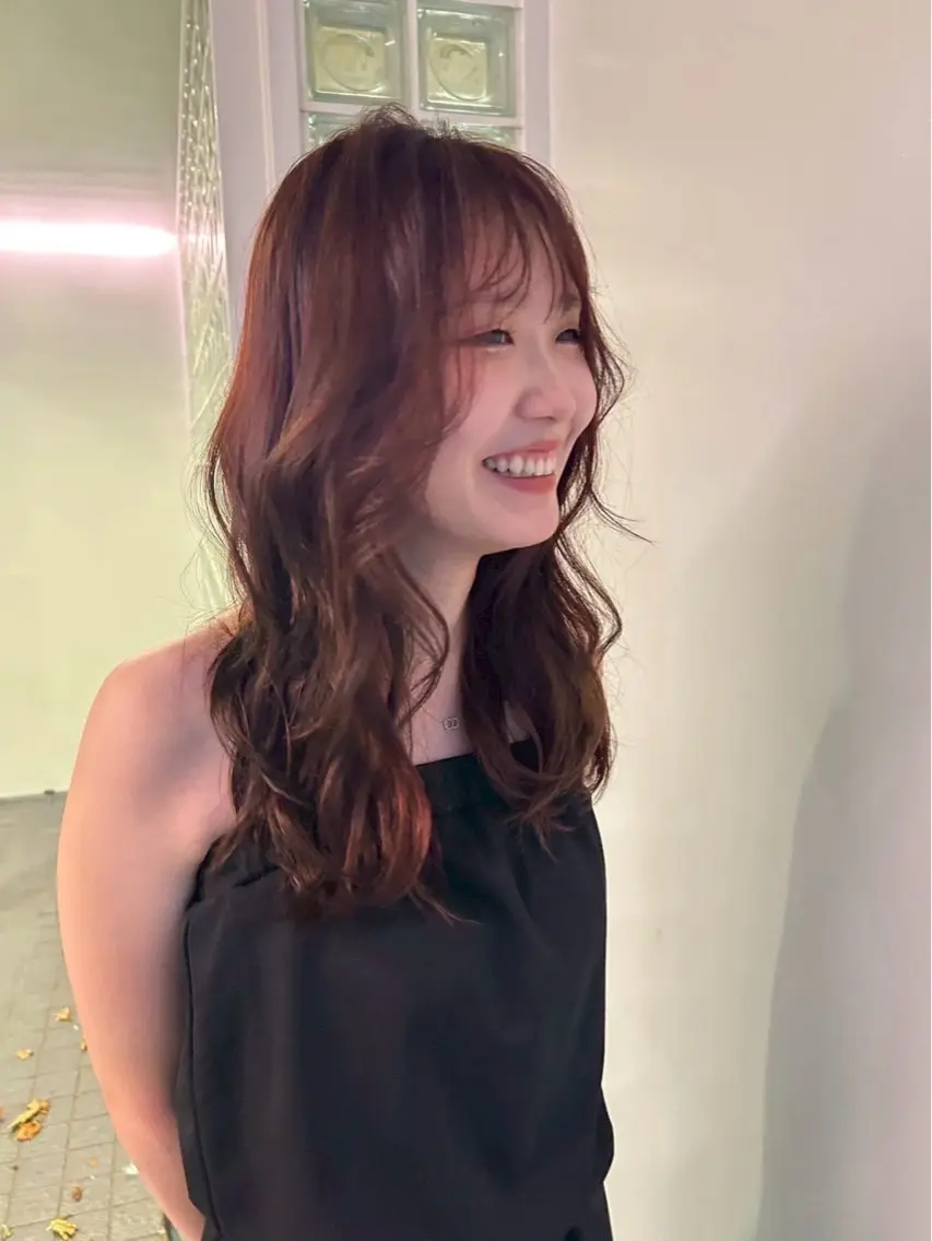 セミロング カラー ブラウンカラー レッドカラー レッドブラウン 🧣艶カラー・ヘア セット Chie🧸のヘアスタイル