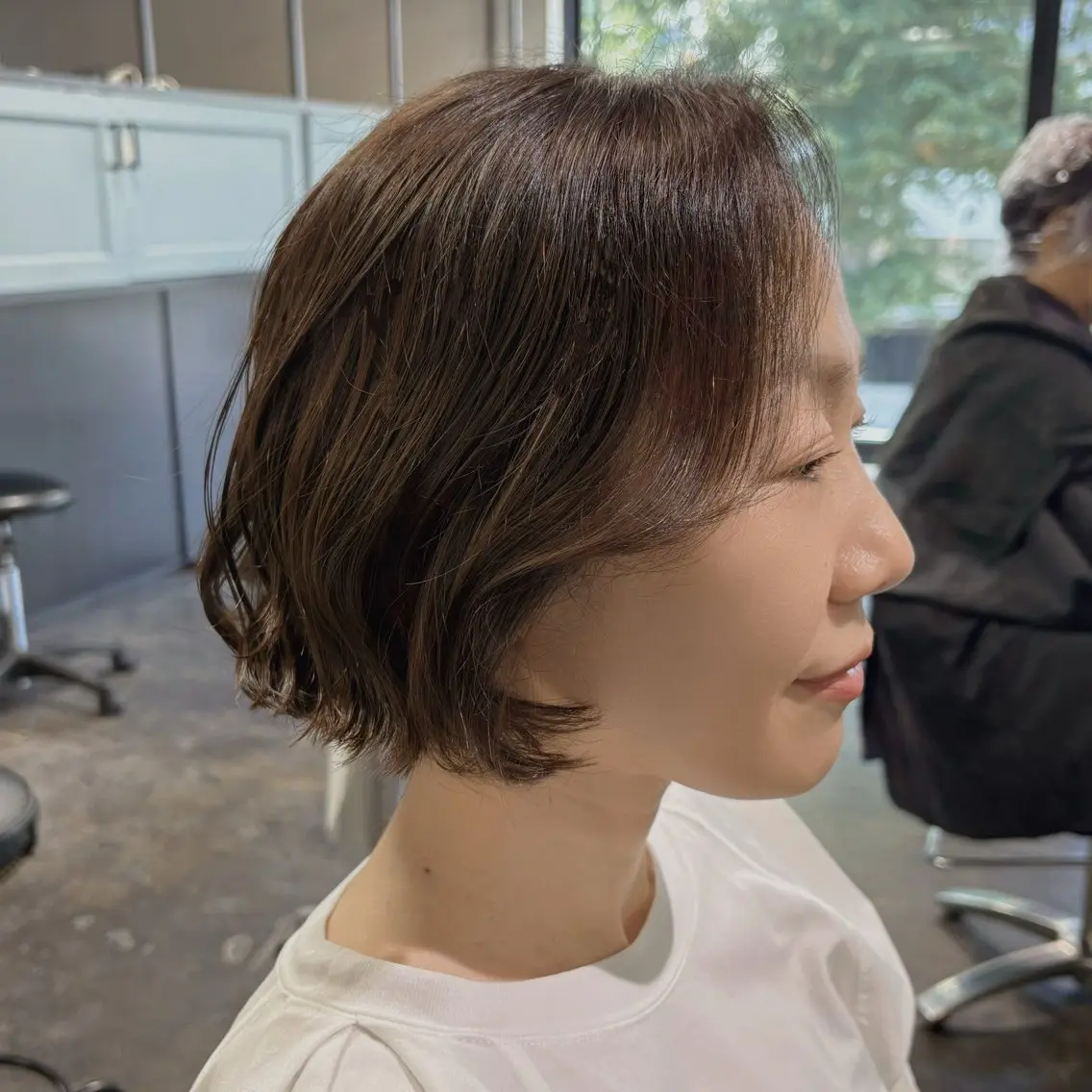 ショート ボブ くせ毛 カット ヘアカラー 韓国ヘア/縮毛矯正 /レイヤー🫧ユイカのヘアスタイル