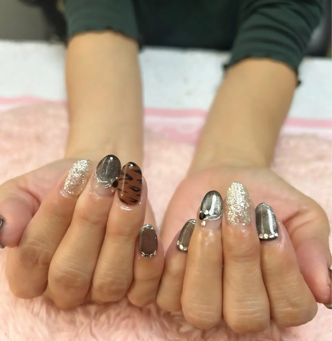 ネイル ＧＬAD グラットのネイルデザイン