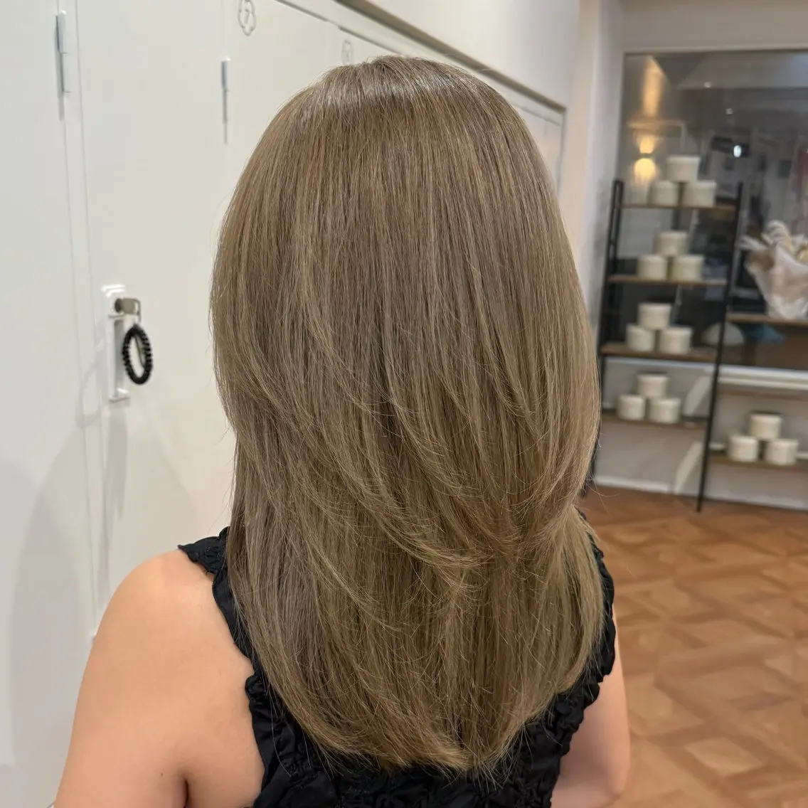 セミロング カラー ヘアアレンジ キヨミ 韓国レイヤーカットのヘアスタイル