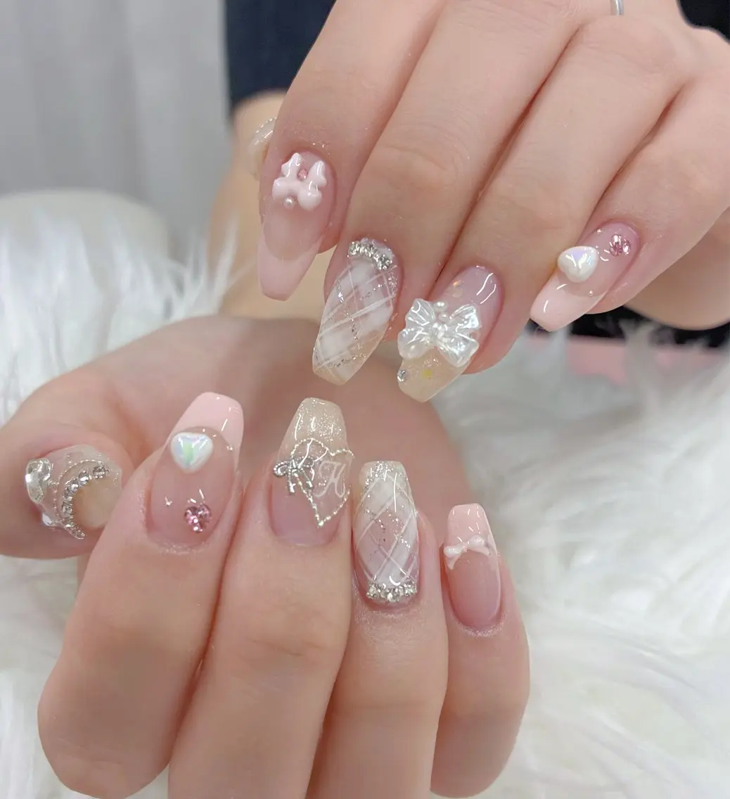 ネイル DuLi Blinkのネイルデザイン