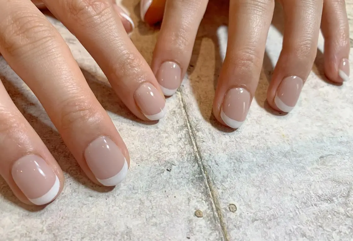 ショート ネイル ショートヘア フレンチネイル ショートネイル Lino ﾟのネイルデザイン