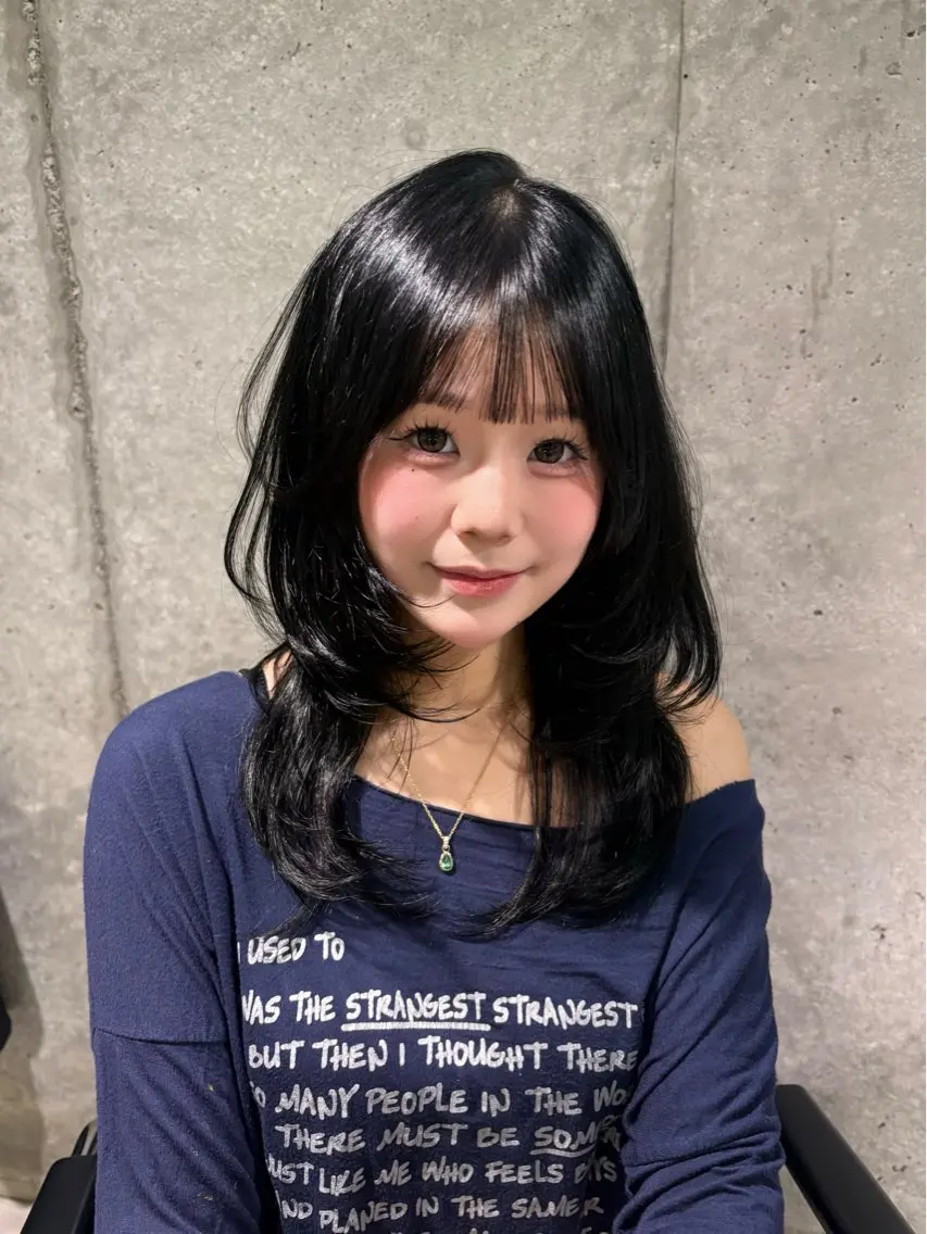 セミロング レイヤーカット カット ヘアカラー ︎︎ HINAのヘアスタイル