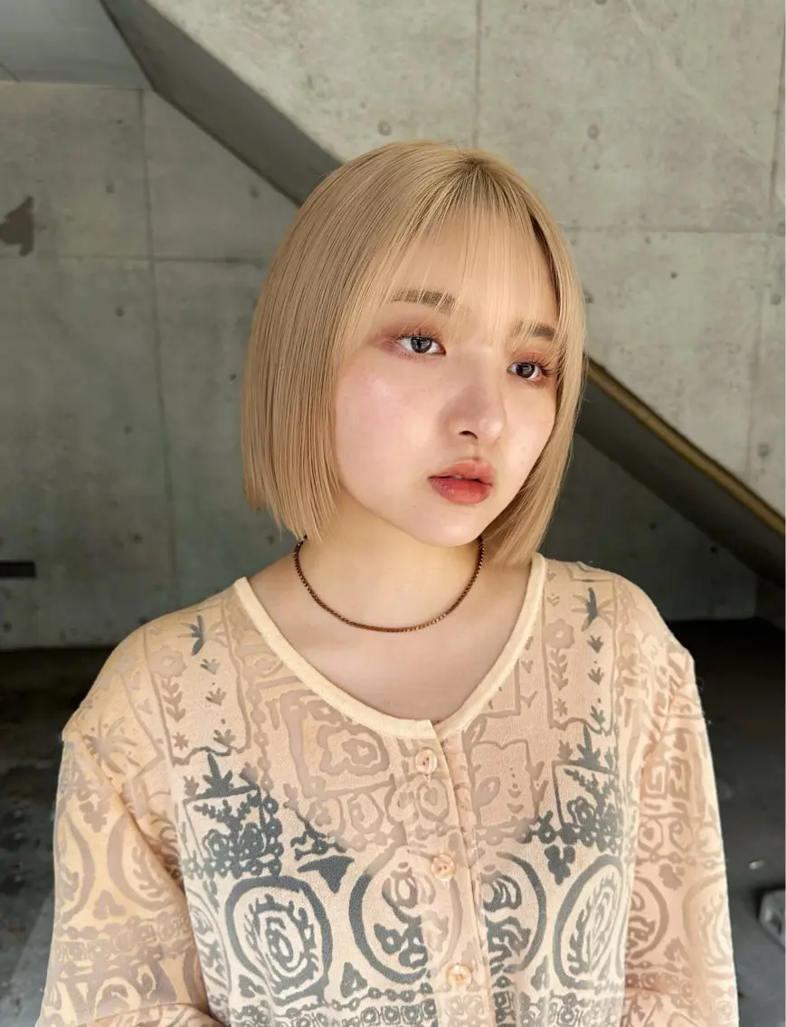 ショート カラー ハイトーンカラー ボブ ❤️アヤカ レイヤーカット❤️のヘアスタイル