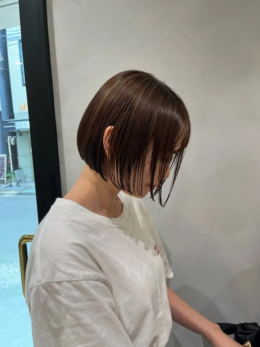 ショート カラー 透明感カラー ハイライトカラー ボブ ハイライト カット ヘアカラー トリートメント 原田 愛梨のヘアスタイル
