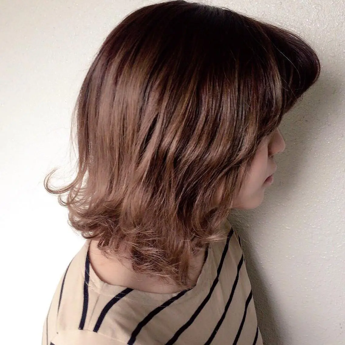 ミディアム カラー グレージュ SUZUKI KEISUKEのヘアスタイル