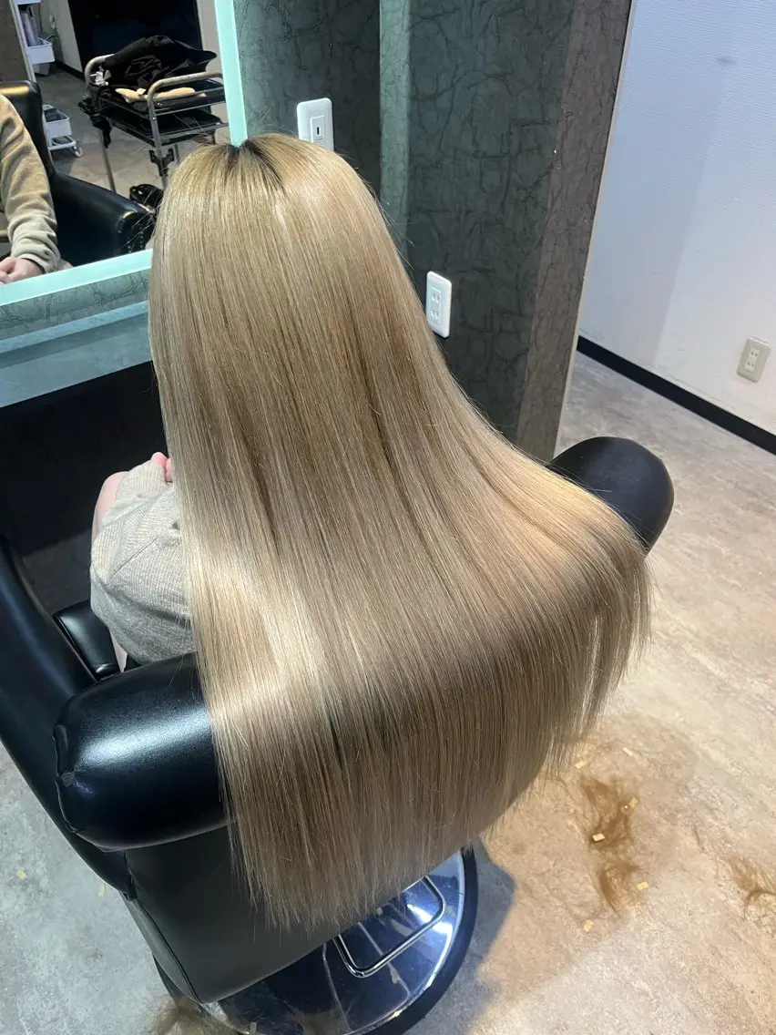ロング エクステ ケアブリーチ&シール エクステの店和田翔莉のヘアスタイル