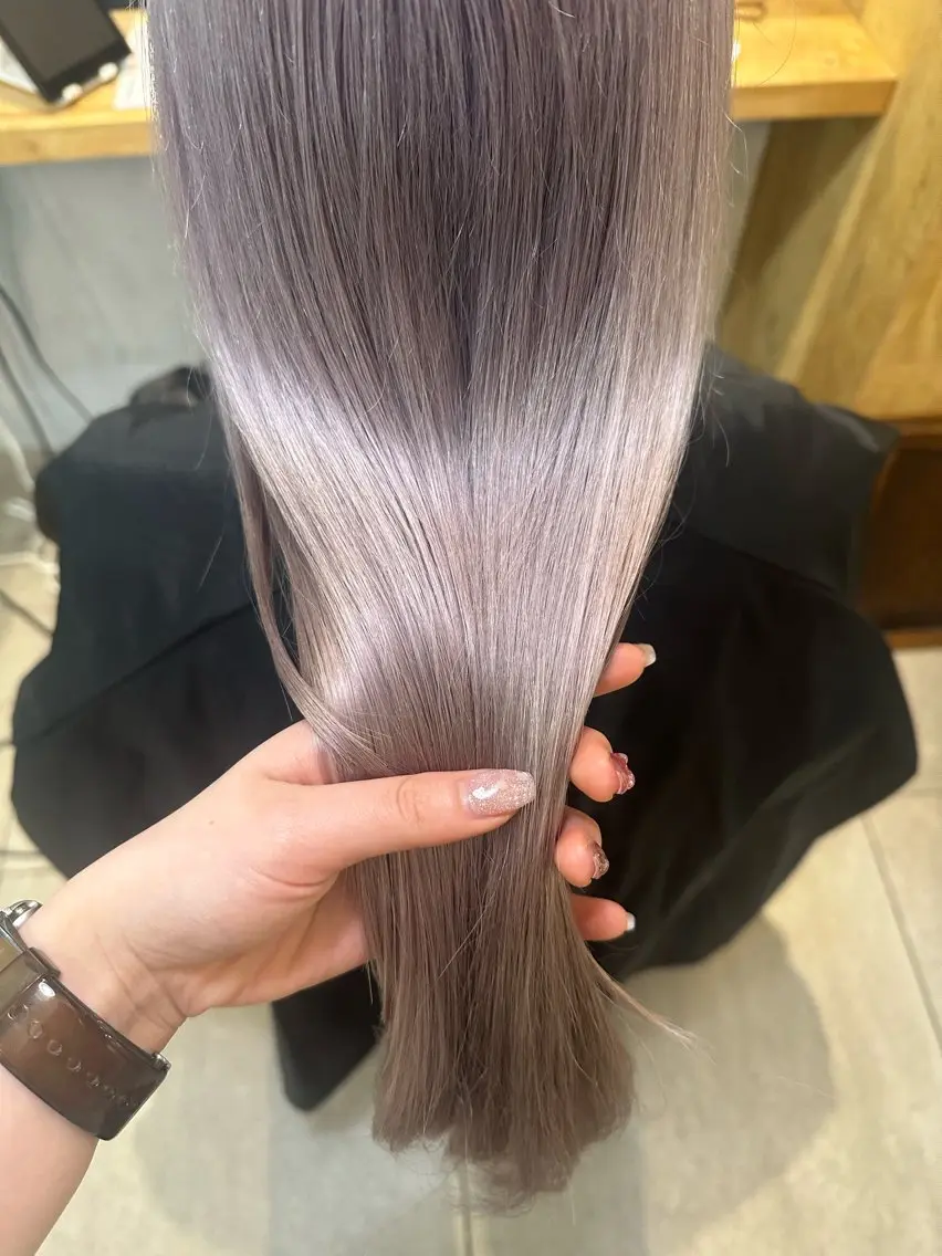 ロング カラー ブリーチ ハイトーンカラー ラベンダーカラー ブリーチなしカラー ボブ REINA☁️透明感 カラー/ぷつっと♡のヘアスタイル