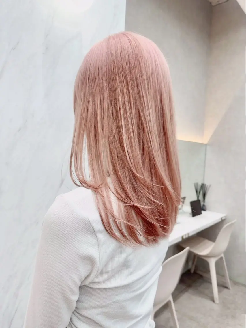 カラー ヘアカラー トリートメント Lond Le'a /ハイトーンカラーのヘアスタイル