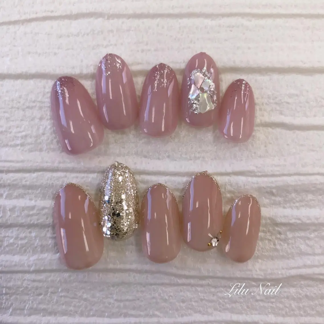 ネイル シンプルネイル モチの良さ◉ フィルインネイル♡のネイルデザイン