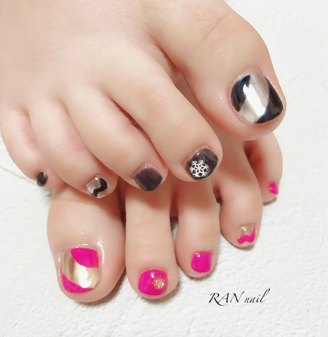 ネイル フットネイル ミラーネイル オフィスネイル 春ネイル 冬ネイル ハンドネイル フットネイル RAN nailのネイルデザイン
