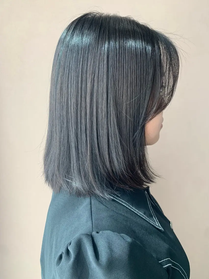 ショート カラー アッシュ アッシュグレー hubhair レイヤー/透明感のヘアスタイル