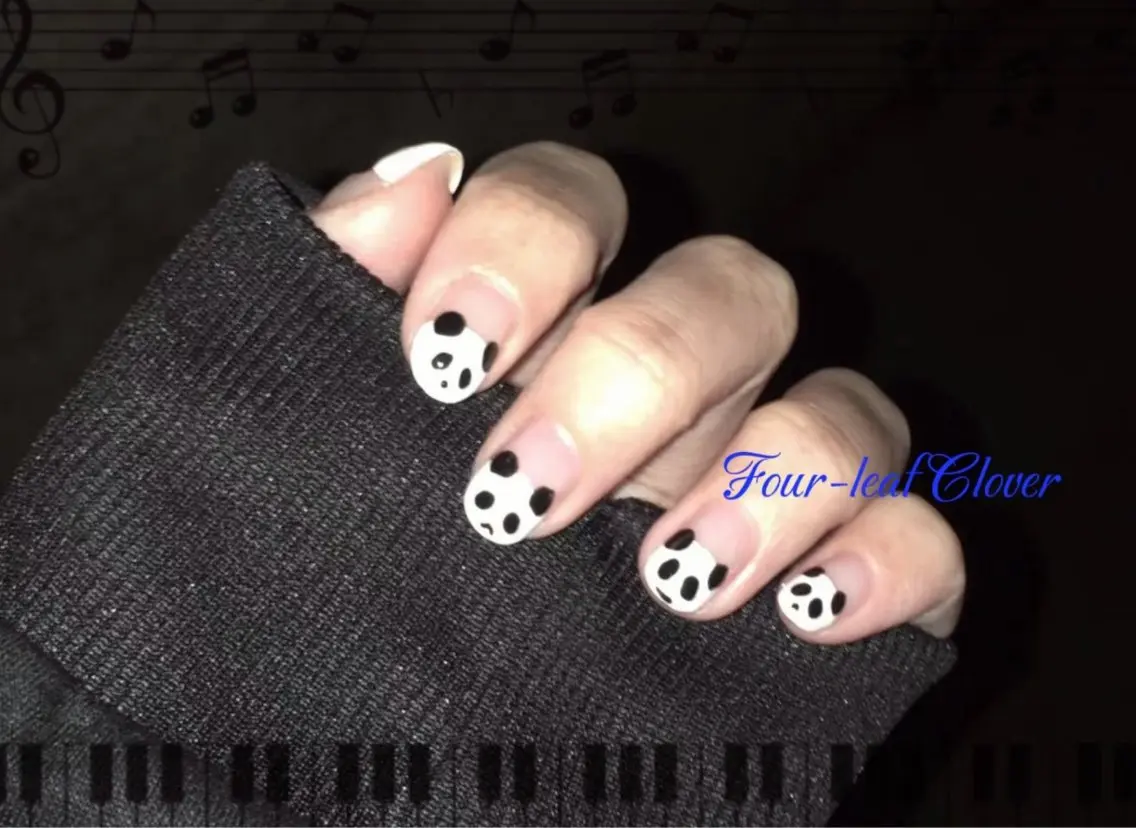 ショート ri riのネイルデザイン