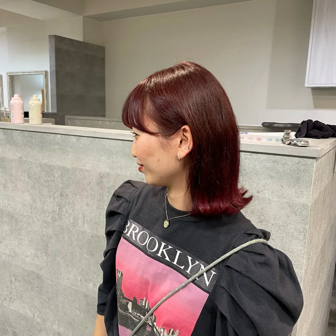 セミロング 檜谷 晴　顔周りカットのヘアスタイル