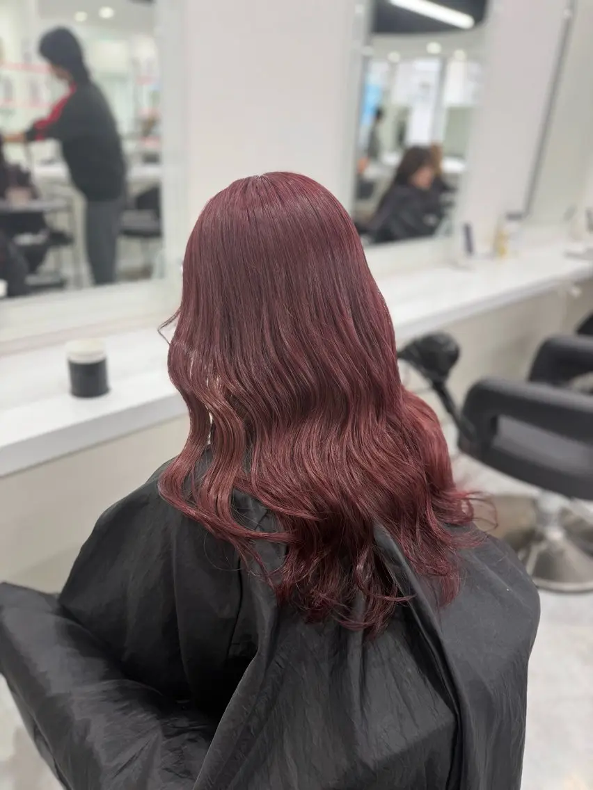 ロング カラー ブリーチ ダブルカラー ブリーチなしカラー ラベンダー💜 グレージュ🩶のヘアスタイル