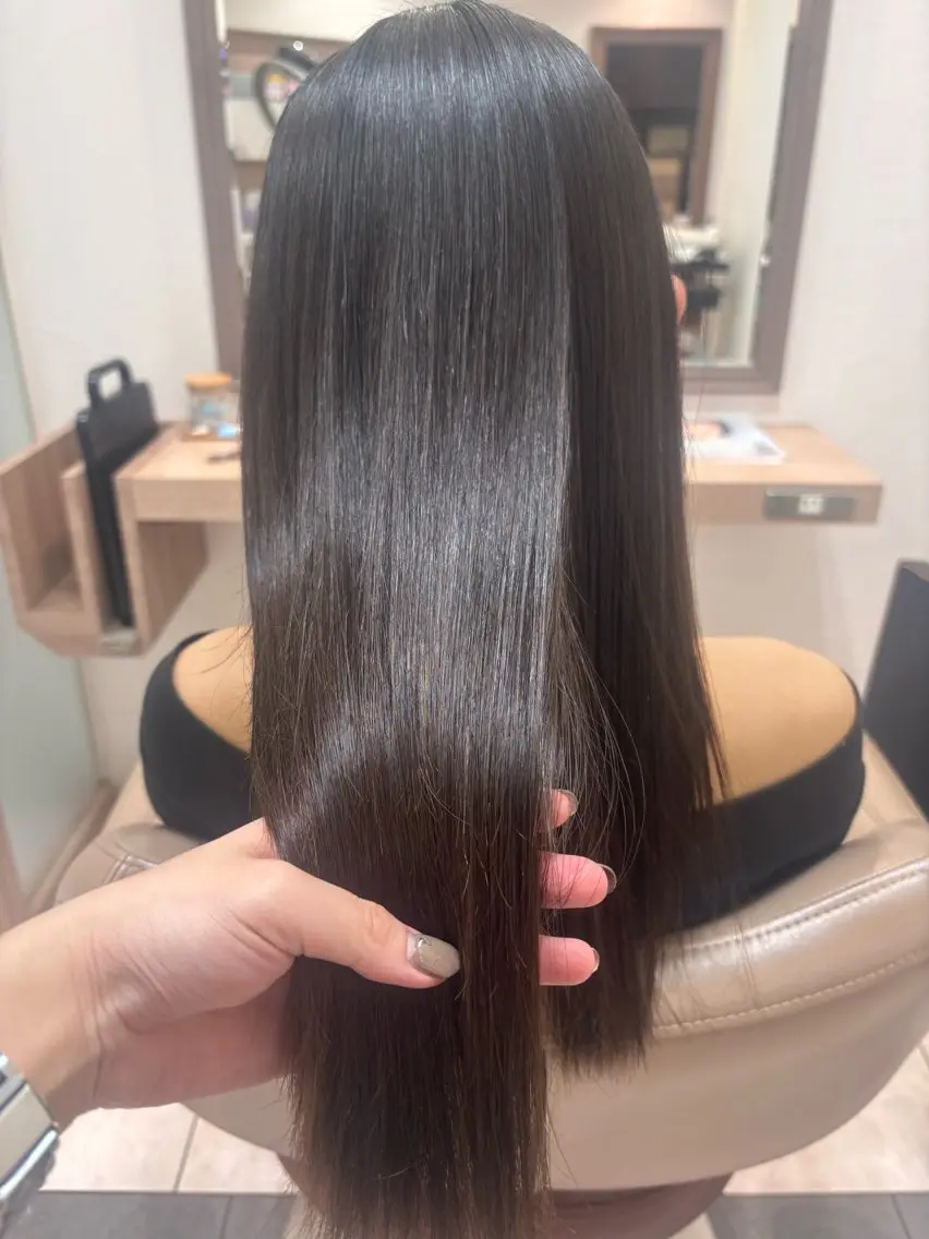セミロング 縮毛矯正 🍒Ash国立 阿部妃南🍒のヘアスタイル