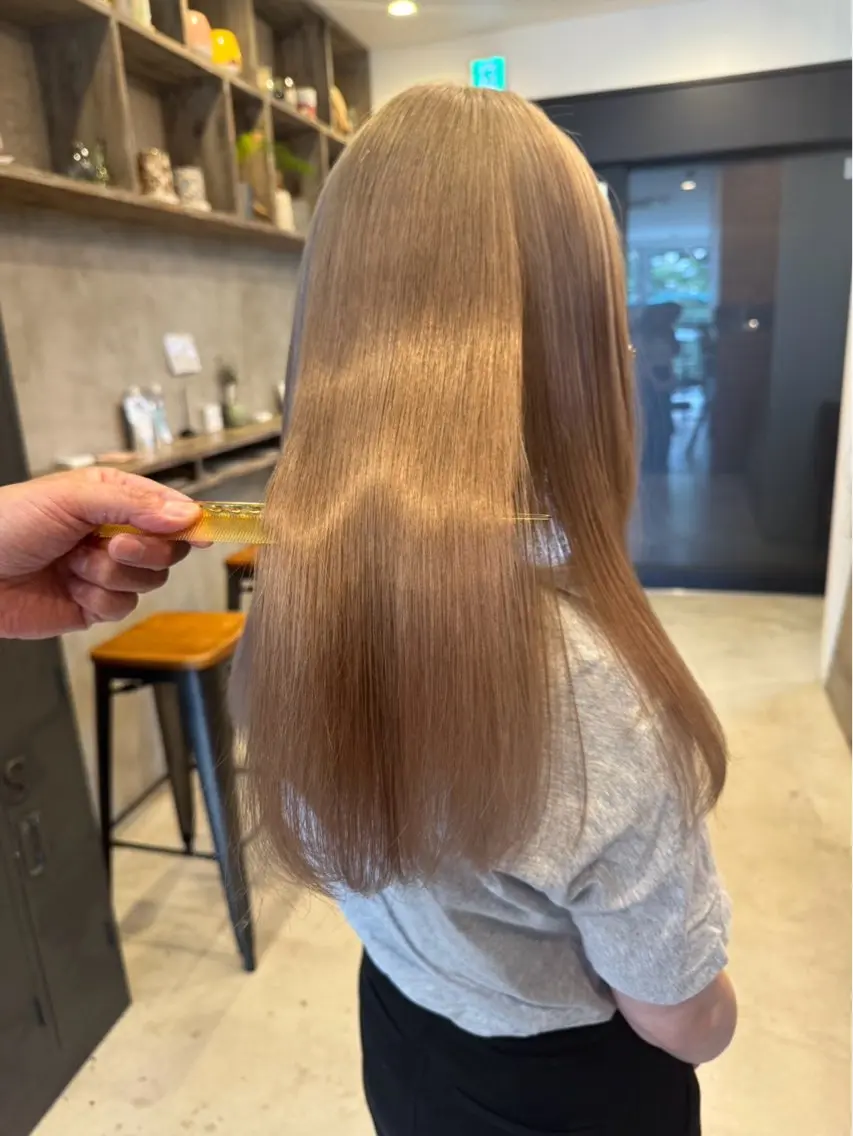 ロング カラー ヘアカラー トリートメント ダブルカラーが得意 髙木千惺/大須のヘアスタイル