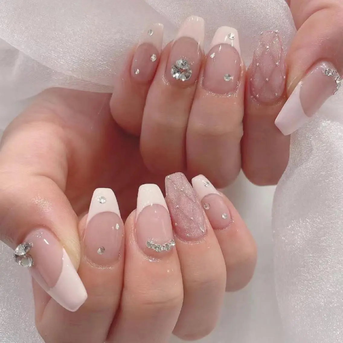 ネイル 持ち込み スカルプネイル Emmi salonのネイルデザイン