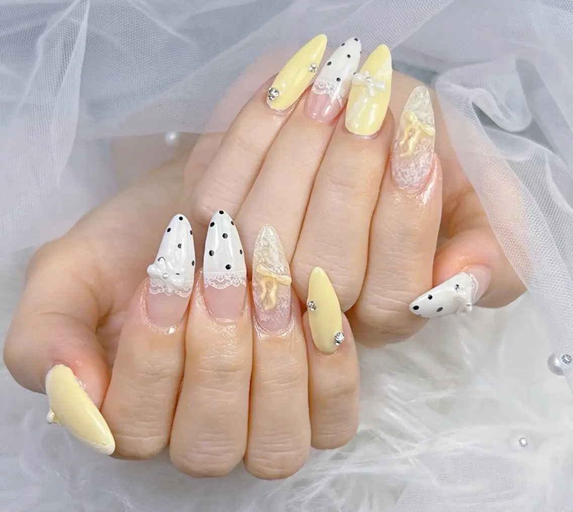 ネイル アートネイル オーロラネイル チークネイル 長さ出し フットネイル Miya _nailのネイルデザイン