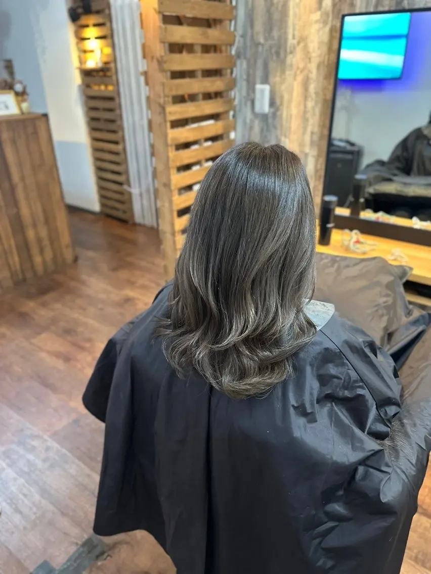 セミロング カット ヘアカラー トリートメント Luzir⭐︎ GEN⭐︎のヘアスタイル