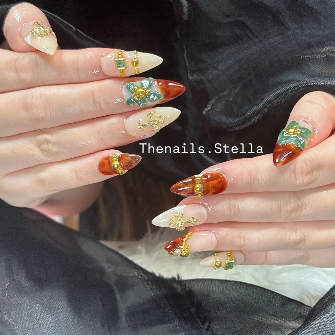 ネイル 長さ出し ネイルチップ TheNails Stellaのネイルデザイン